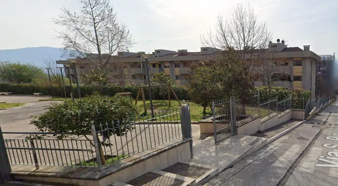 Prospetto posteriore del Condominio Morra ad Avellino prima della riqualificazione